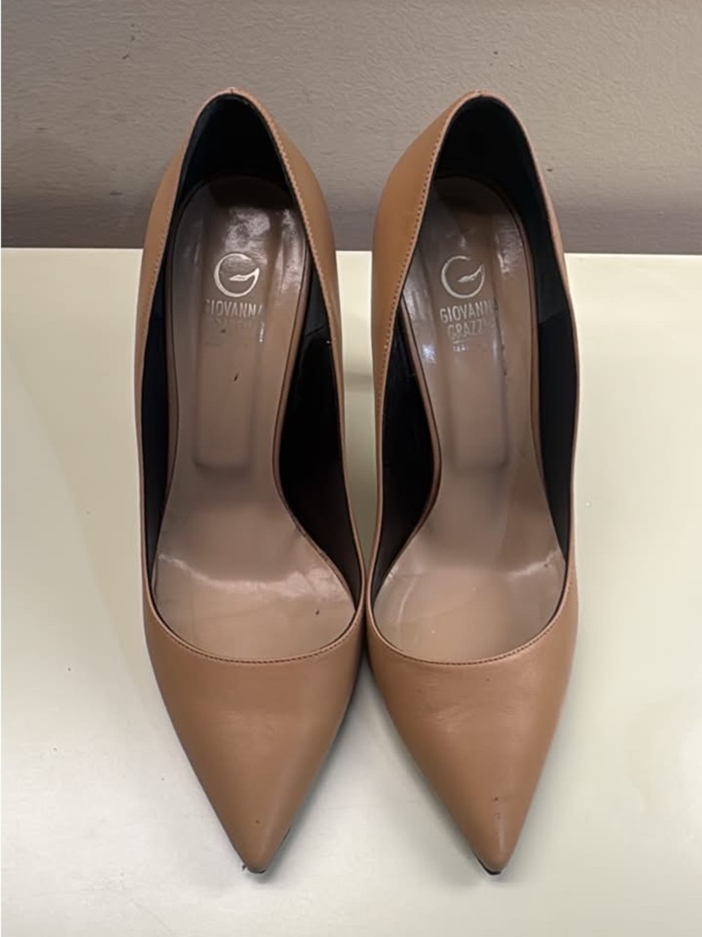 Giovanna Grazzini made in Italy Tan Pointed-Toe Leather Pumps